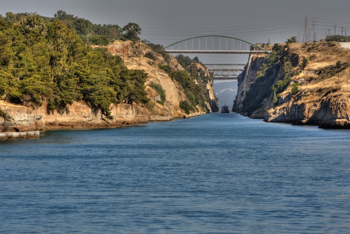 Canal de Corinthe.jpg